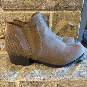 Mia Amore Taupe Suede Heeled Boots